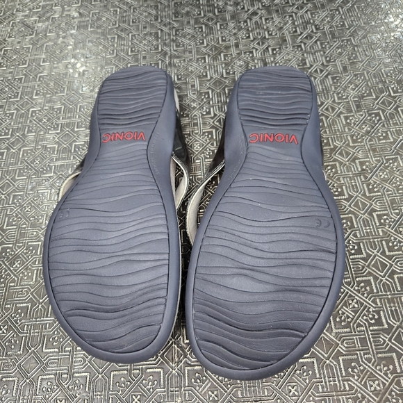 🐢 VIONIC Women's Dillon Gold Metallic Flip Flops Size 10 Orthotic Support - Picture 8 of 9